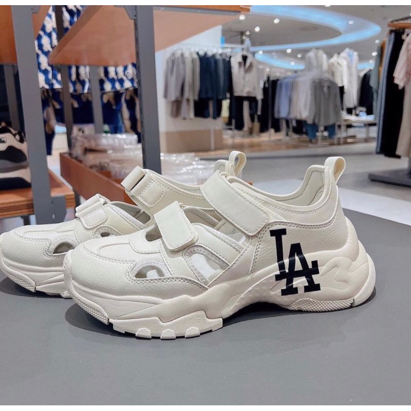 Giày khoét MLB NEW2023 cực chất hot hit