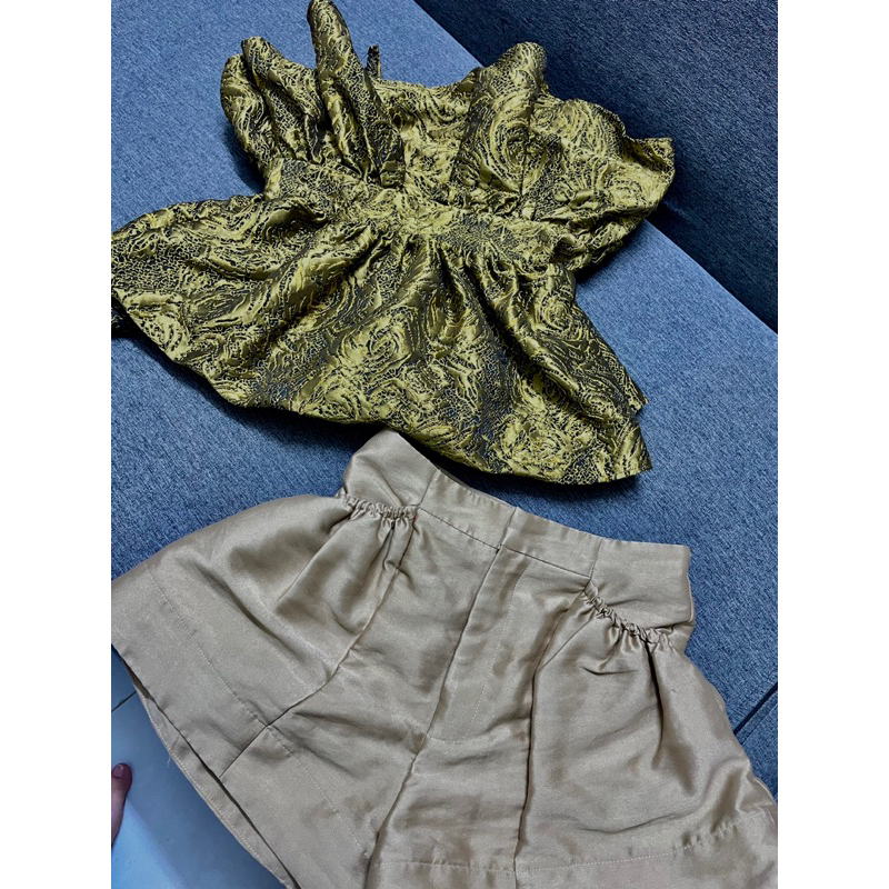 Lộn xộn mẫu hàng qc hàng shop hàng xả sale