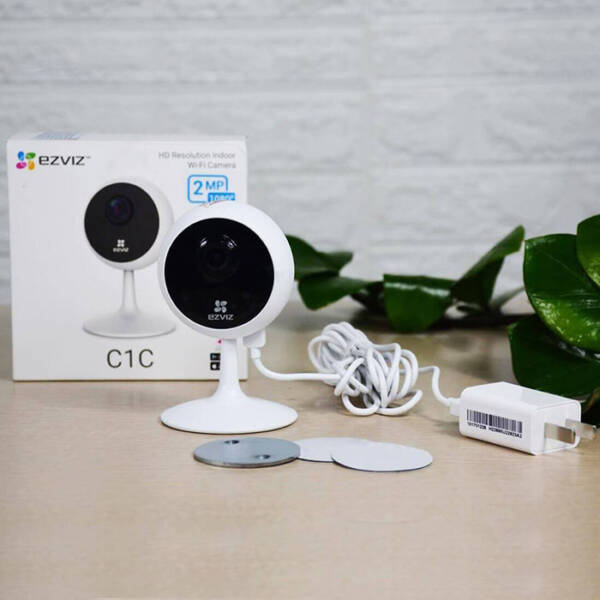 Camera EZVIZ wifi IP CS-C1C-B 1080p , nén H265, có đàm thoại, góc quan sát rộng