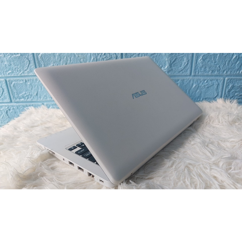 Laptop phù hợp văn phòng, học tập, giải trí xem phim và bán hàng online