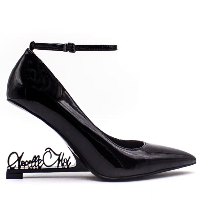 ORDER 🌸 Giày Korea mũi nhọn hở gót logo chữ 33-42