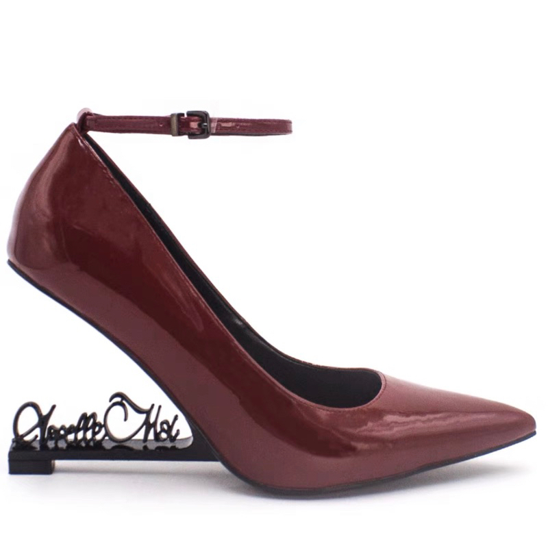 ORDER 🌸 Giày Korea mũi nhọn hở gót logo chữ 33-42