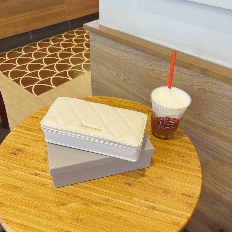 Ví chữ nhật dáng dài Paffuto Chain Handle Quilted - CK6-10680924