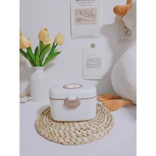Hộp đựng sữa bột đem đi du lịch cho bé