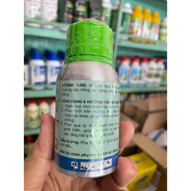 ATONIK 1.8 SL chai 100ml giúp hoa kiểng , cây ăn trái , rau màu phát triển tươi tốt