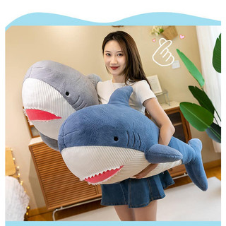 Gấu bông cá mập khổng lồ