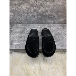 Dép xục lv/ss23 da lộn bò
