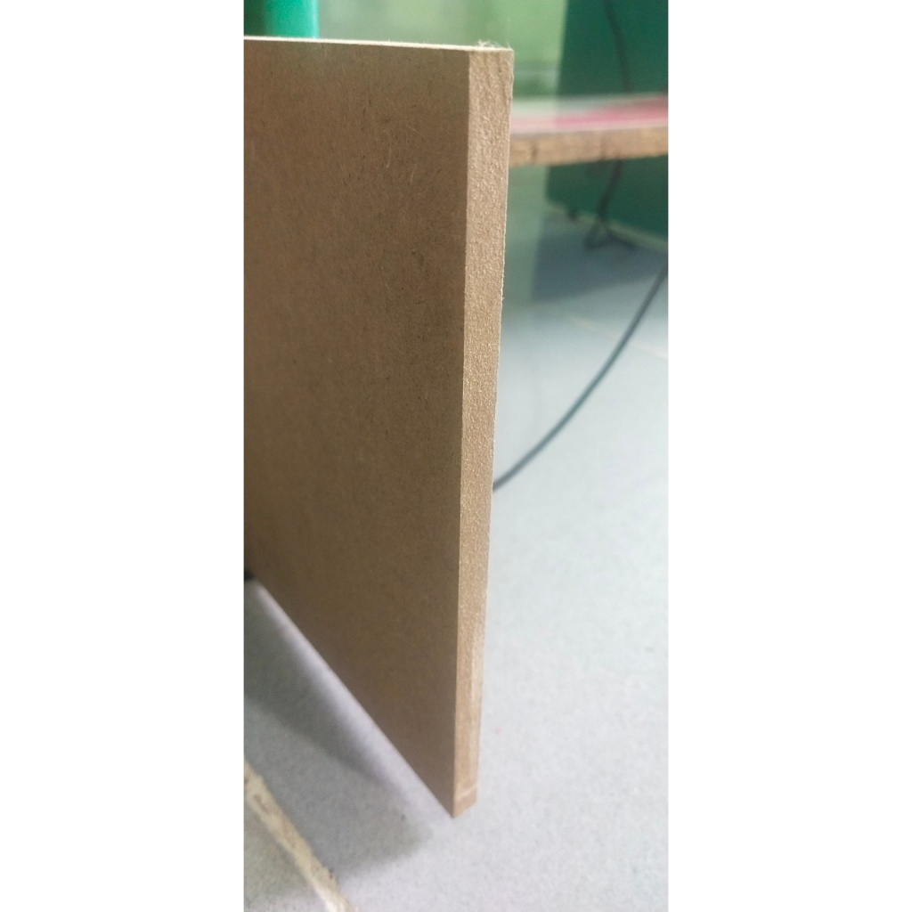 Ván MDF 9mm QC 300*600mm  dùng làm ván kệ, trang trí, thùng loa.