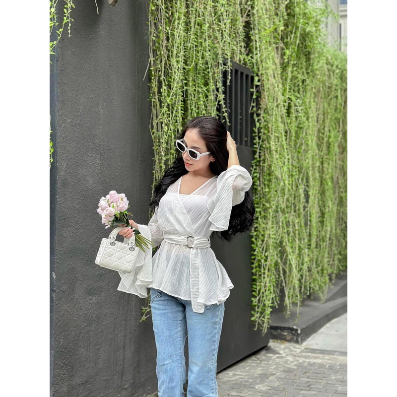 Áo Tay Loe Cột Eo Xoè