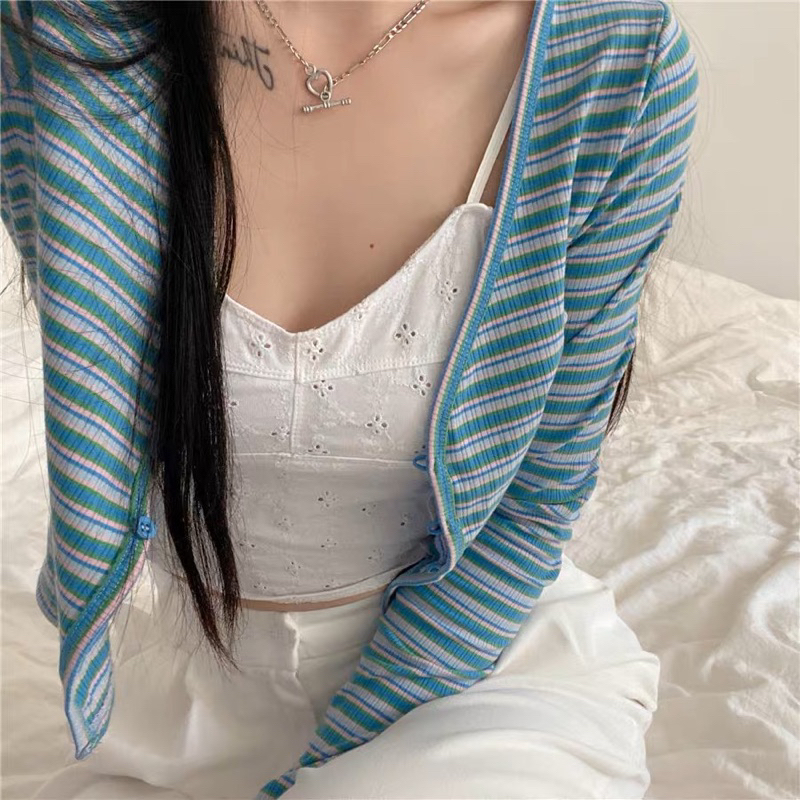 Áo hai dây thêu hoa