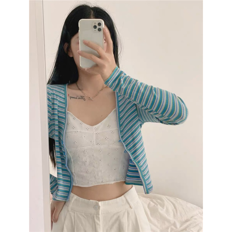 Áo hai dây thêu hoa