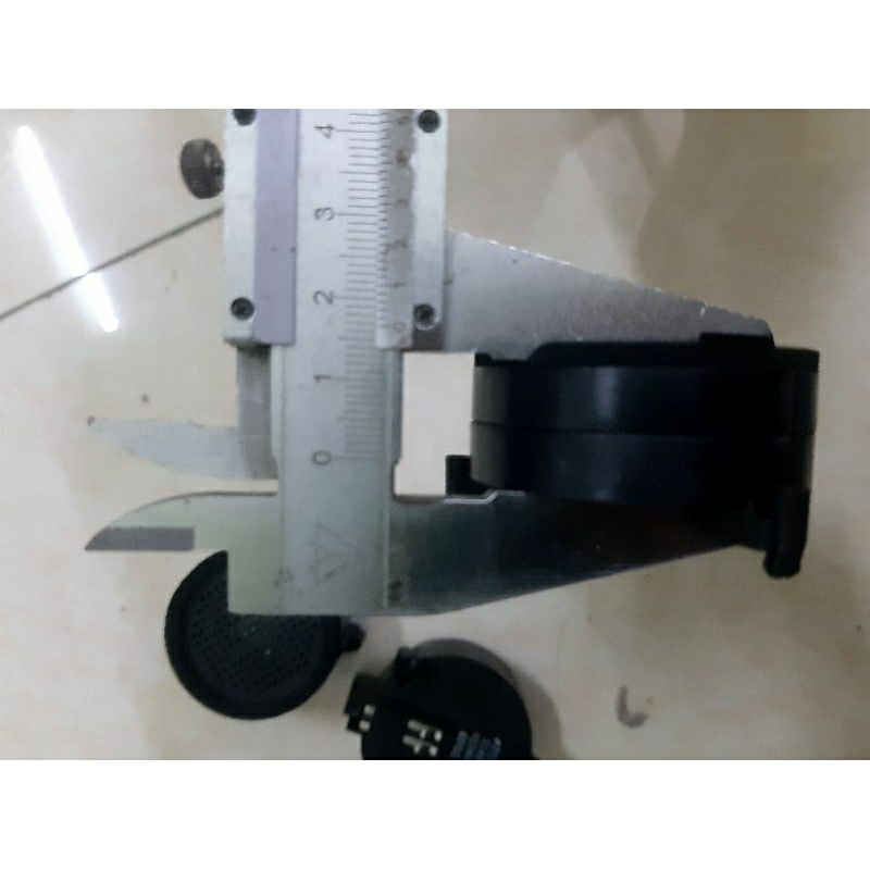 Loa toàn dải bãi 4.3x1.9 cm