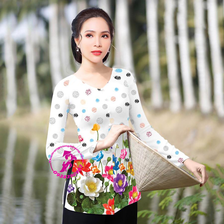 Áo bà ba lụa nhật màu trắng in hoa sen nhiều màu cổ tim - Nam Phương - LN3D69