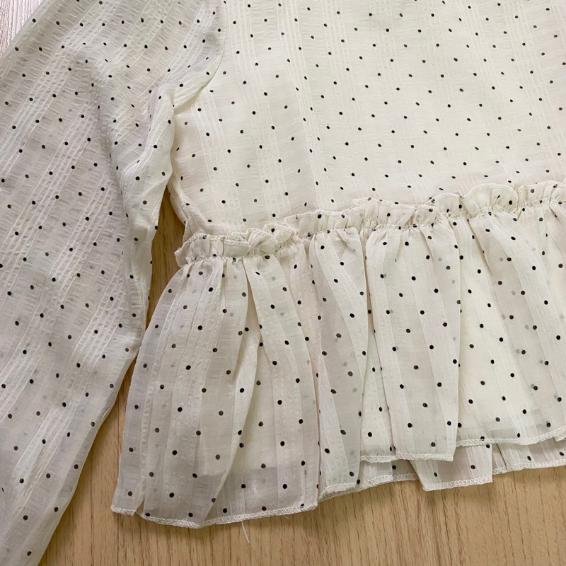 PASS - Áo kiểu chấm bi