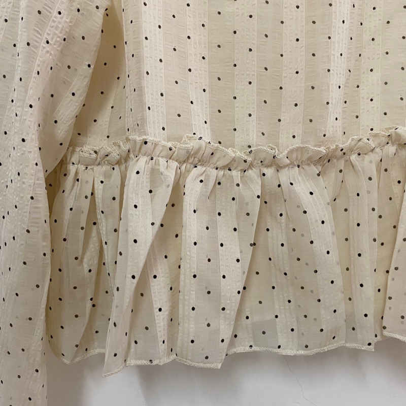 PASS - Áo kiểu chấm bi