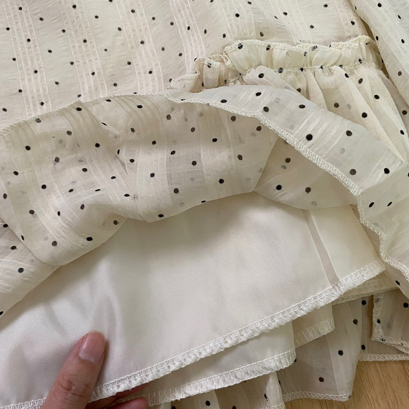 PASS - Áo kiểu chấm bi