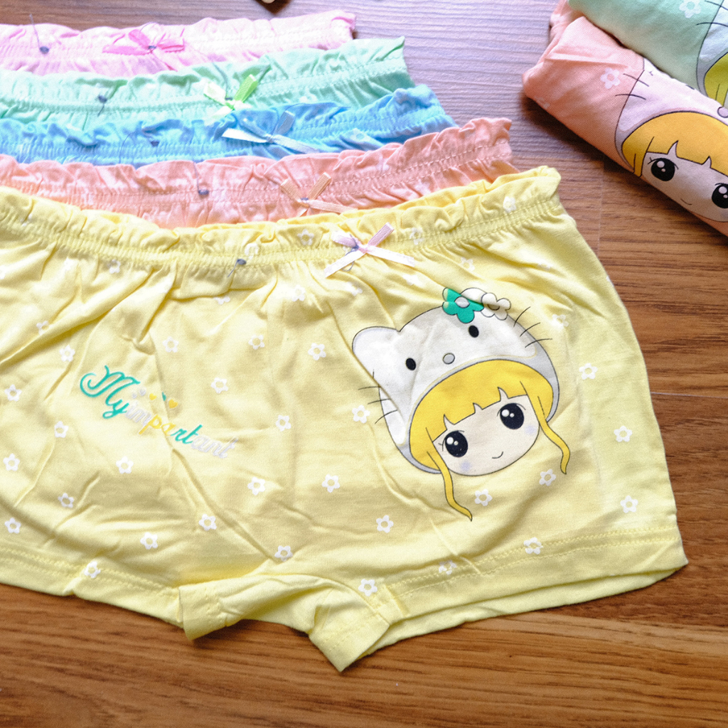 Quần Chip Đùi, Quần Lót Cho Bé Gái từ 8Kg Đến 40Kg, Chất Liệu Vải Cotton Co Giãn Kháng Khuẩn, Họa Tiết Cô Bé Tinh Nghich