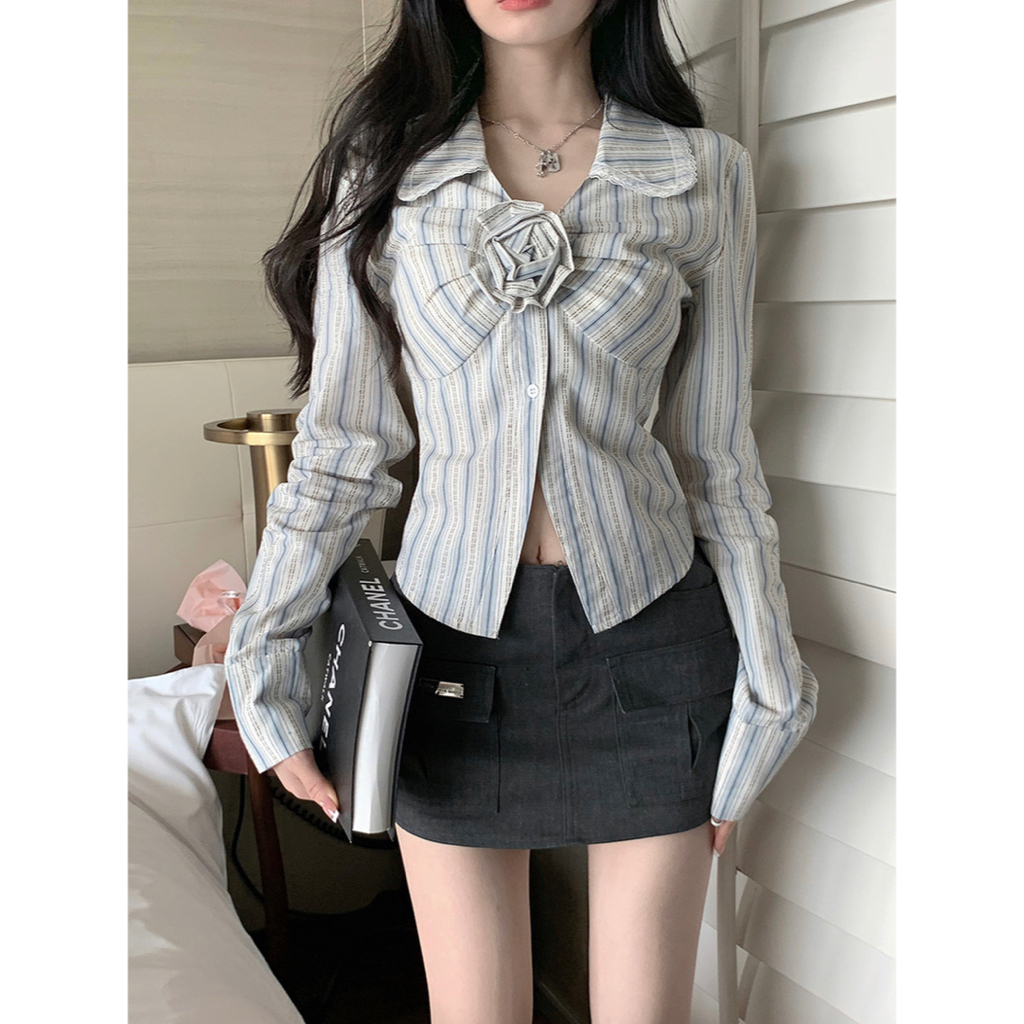 Áo sơ mi bo eo kẻ sọc hoạ tiết nơ cổ V tay dài phong cách y2k cá tính DoA360