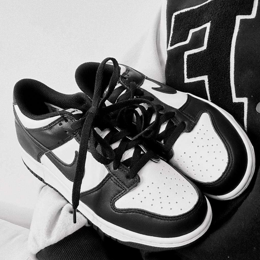 Giày Dunk Panda Retro thịnh hành