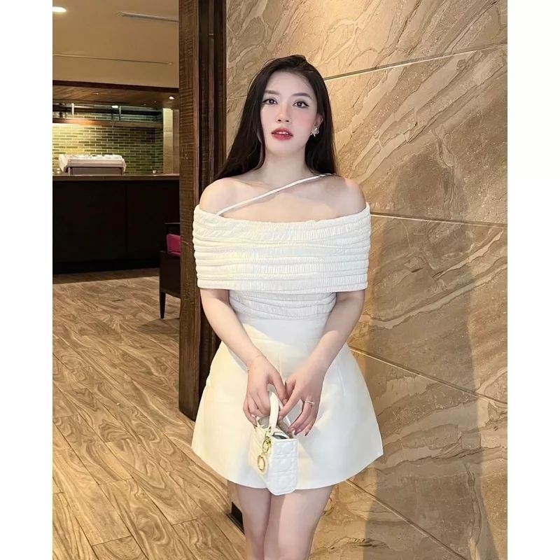 Set áo ren trễ vai dây chéo mix chân vay tacta có lót quần sang mịn
