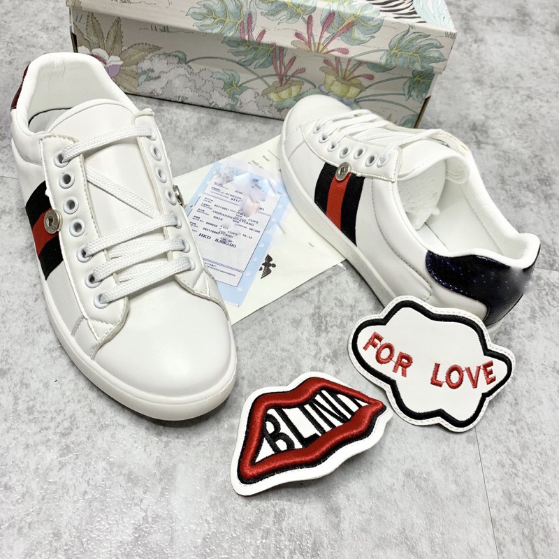 Giày thể thao sneaker nam nữ da thêu vạch môi đỏ Blind For Love gót vảy song màu GS01P | BigBuy360 - bigbuy360.vn