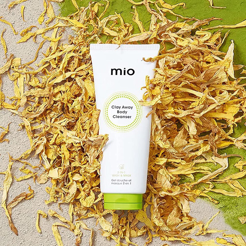 Tẩy da chết cơ thể kiêm sữa tắm hàng ngày Mio Skincare Clay Away Detoxifying Body Cleanser 200ml