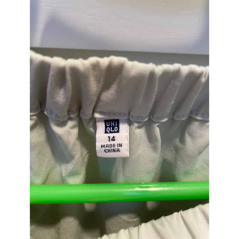 Chân váy Uniqlo