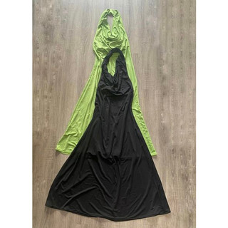 d77 đầm maxi mango