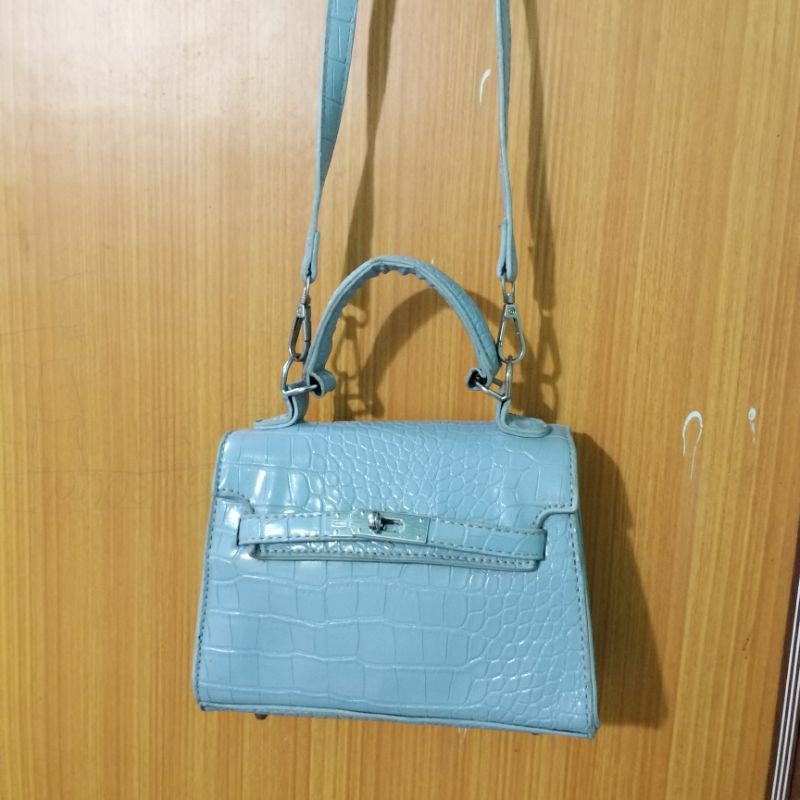 Túi xách nữ size 20, độ mới 90%