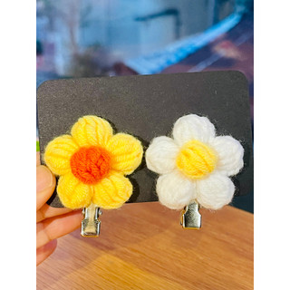 [Ảnh thật - Có sẵn] Kẹp tóc đính hoa bằng len handmade