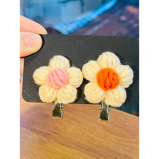 [Ảnh thật - Có sẵn] Kẹp tóc đính hoa bằng len handmade