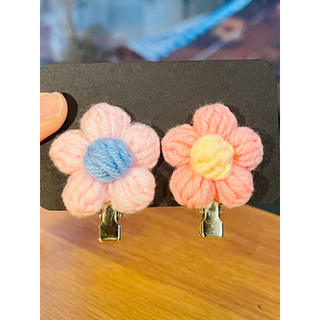 [Ảnh thật - Có sẵn] Kẹp tóc đính hoa bằng len handmade