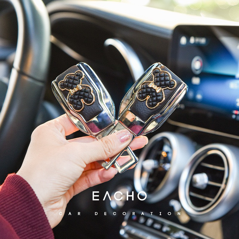 Chốt An Toàn Xe Hơi Đính Đá Mickey Gấu Bearbrick - Phụ Kiện Chốt An Toàn Trên Xe Ô Tô