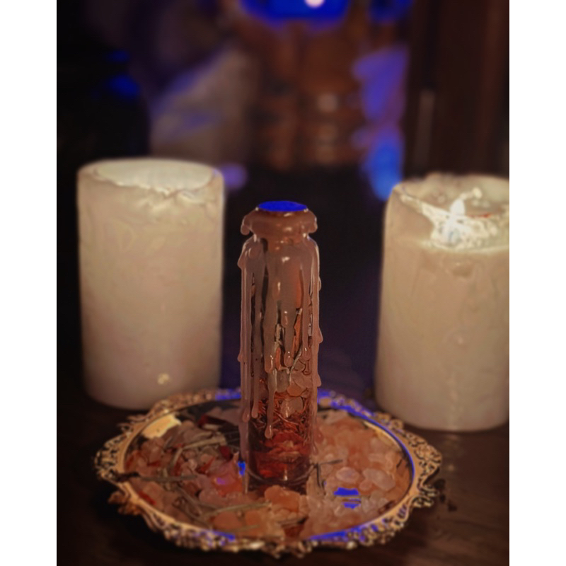 Spell Jar // Lọ thuỷ tinh đựng thảo mộc.