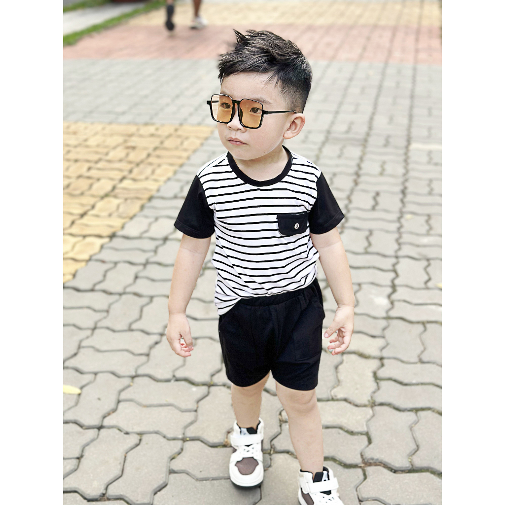 BỘ CÔ TRÒN SỌC ĐEN PHỐI TÚI NGỰC QUẦN THUN (9-23KG)
