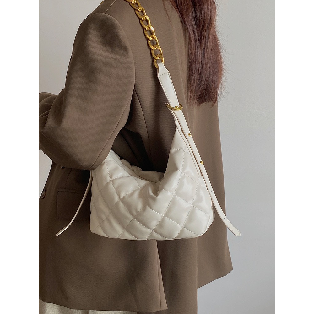 Túi xách nữ kẹp nách ,đeo vai trần trám da mềm mại sang chảnh