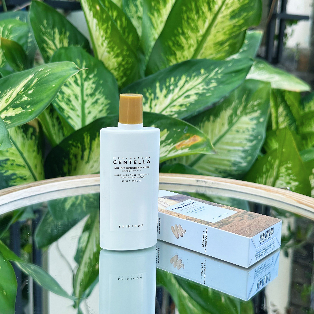 Kem Chống Nắng Skin1004 Cho Da Nhạy Cảm SPF 50+ 50ml Madagascar Centella Air-Fit Suncream Plus SPF50+PA++++