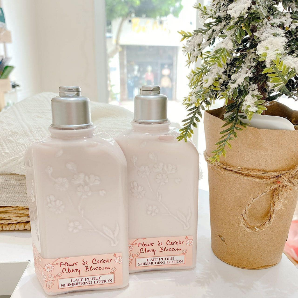 Sữa Dưỡng Thể Hoa Anh Đào L'Occitane Cherry Blossom Body Lotion 250ml