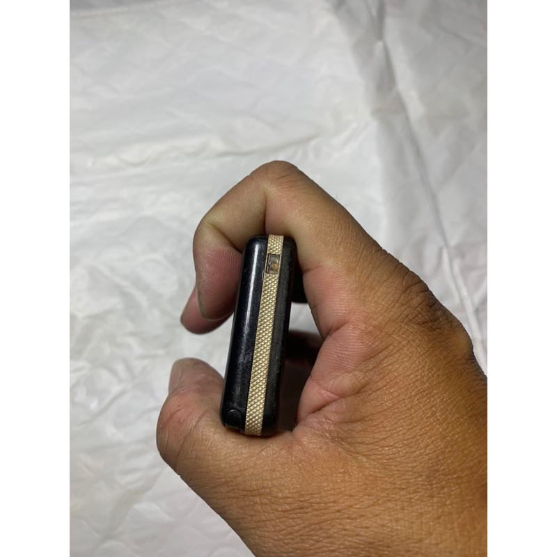 Điện thoại sony g900