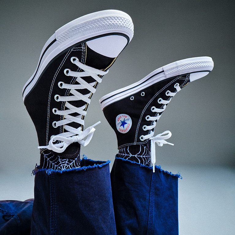 Giày Converse Chuck Taylor All Star Classic Hi Top