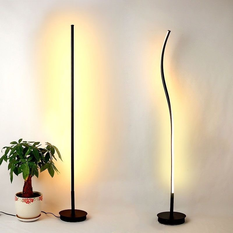 Đèn sàn tối giản thẳng xoắn thiết kế hiện đại 3 màu ánh sáng