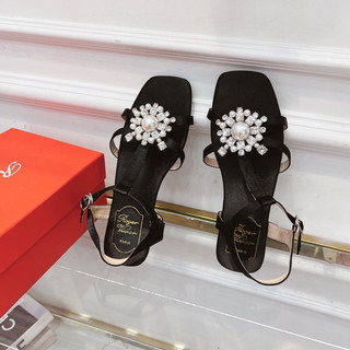 Sandal lụa tag ngọc đá roger fullbox