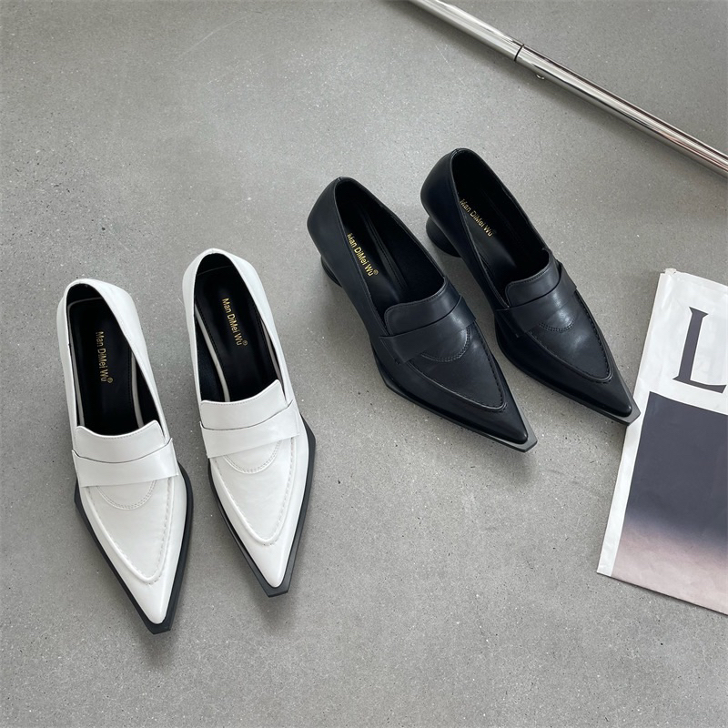 Giày mũi nhọn da PU by DRESSCODE