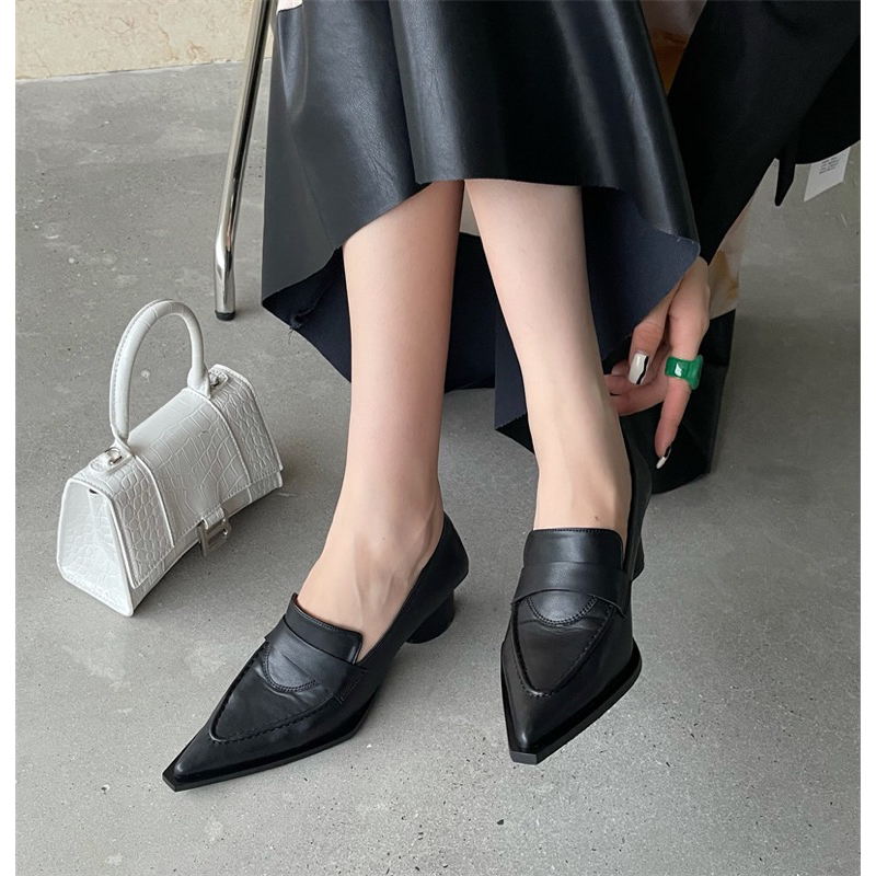 Giày mũi nhọn da PU by DRESSCODE