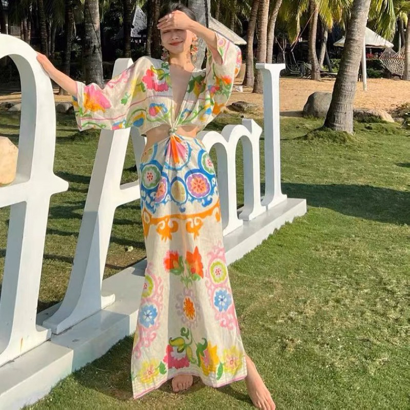 Đầm cut eo hoạ tiết