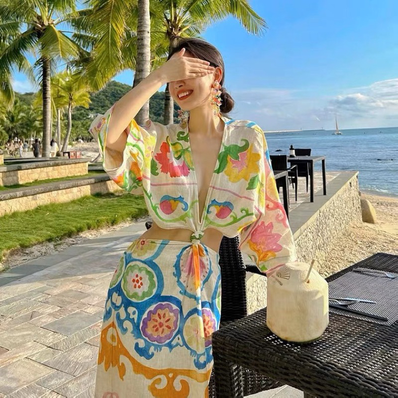 Đầm cut eo hoạ tiết