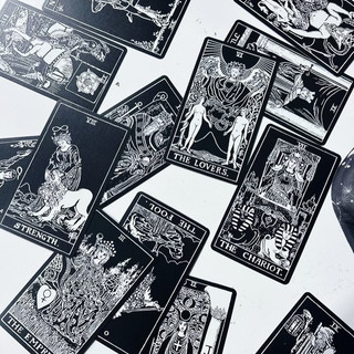 Bài Glow In The Dark Tarot