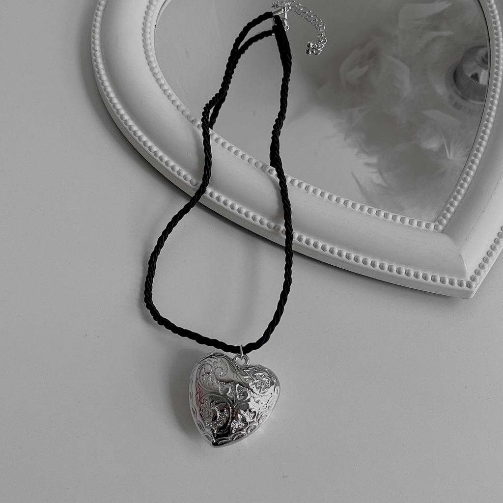 Tổng hợp vòng cổ y2k trái tim nhiều kiểu Choker Club