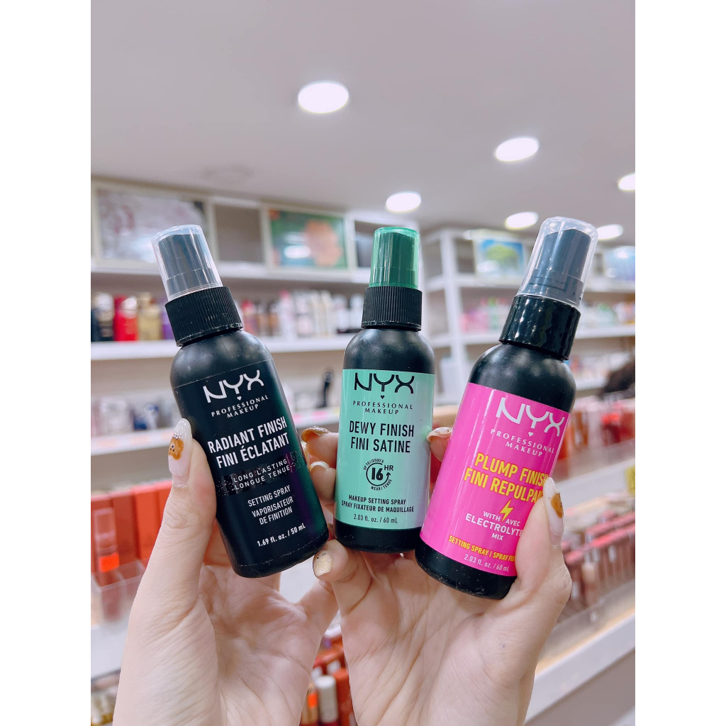 Xịt khóa nền makeup NYX