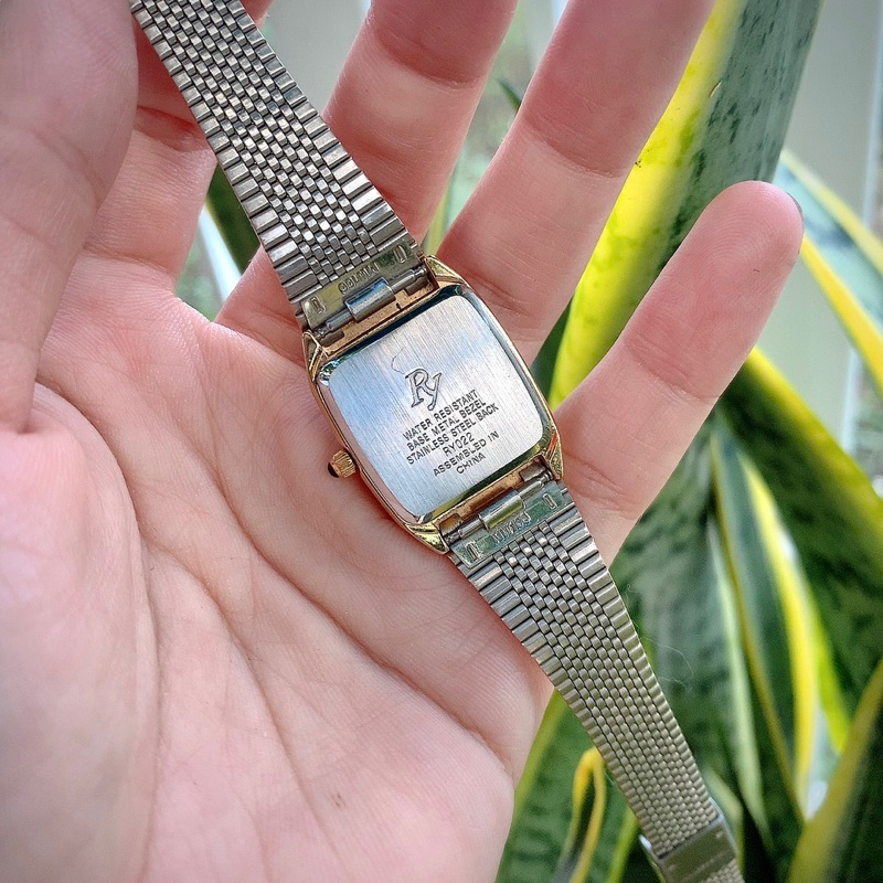 Đồng hồ si nữ hiệu Rayard, dây lụa vàng mặt vuông